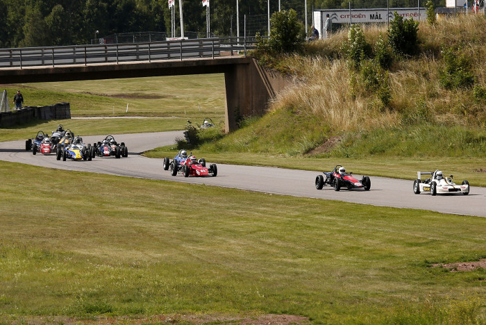 50-årsfirande Formel Vee-klassen är så stora att man tvingades dela startfältet på Kinnekulle.